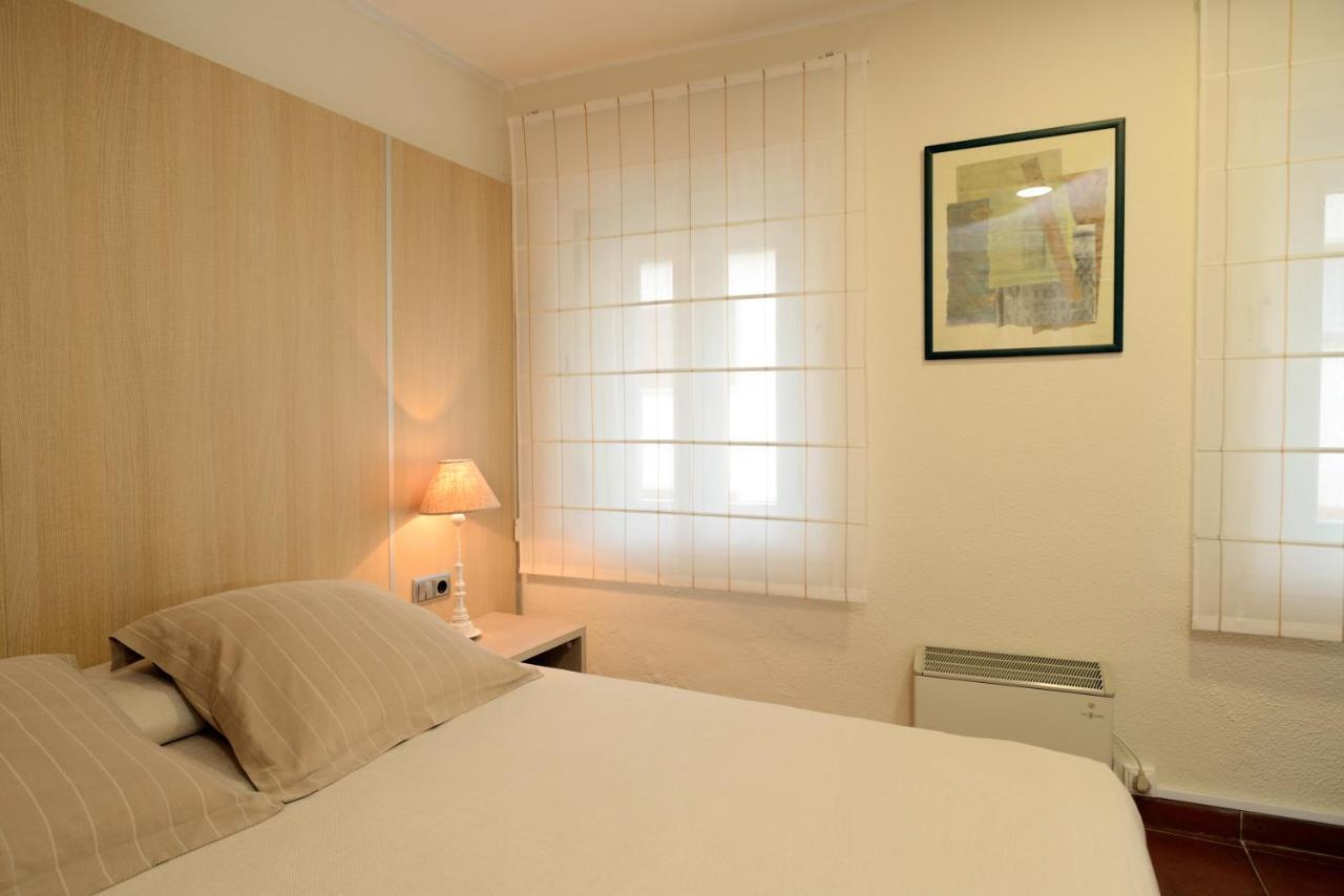 Hotel Capri توسا ذي مار المظهر الخارجي الصورة