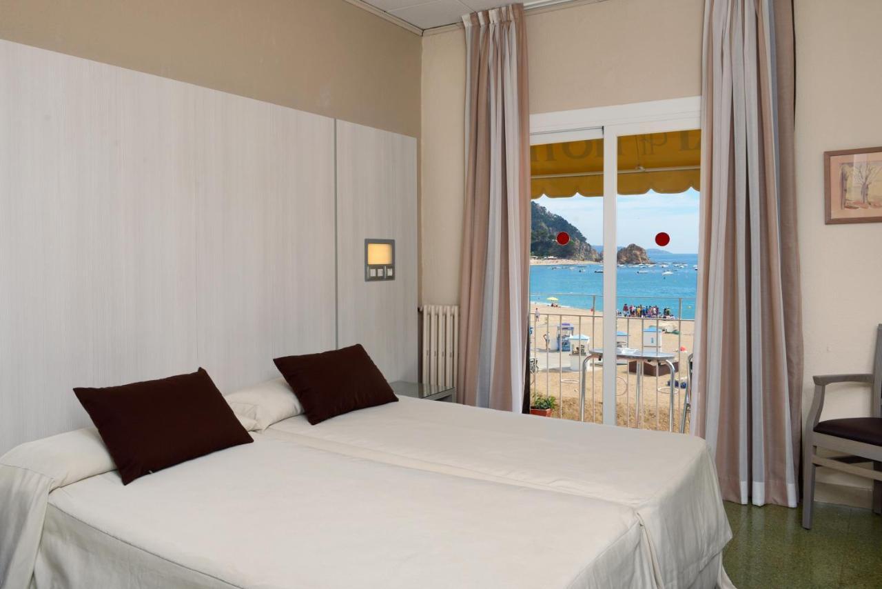 Hotel Capri توسا ذي مار المظهر الخارجي الصورة